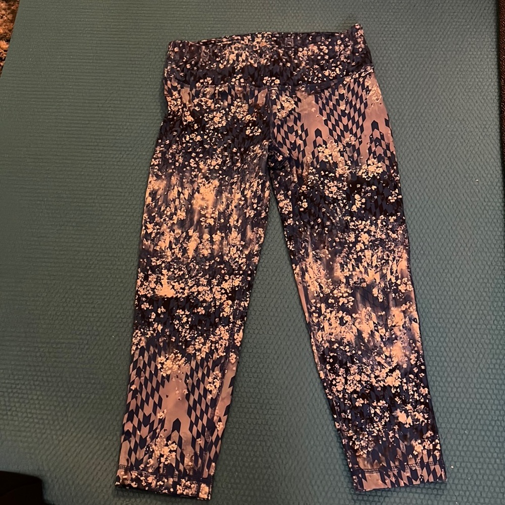 90 Degree by reflex leggings Capri medium